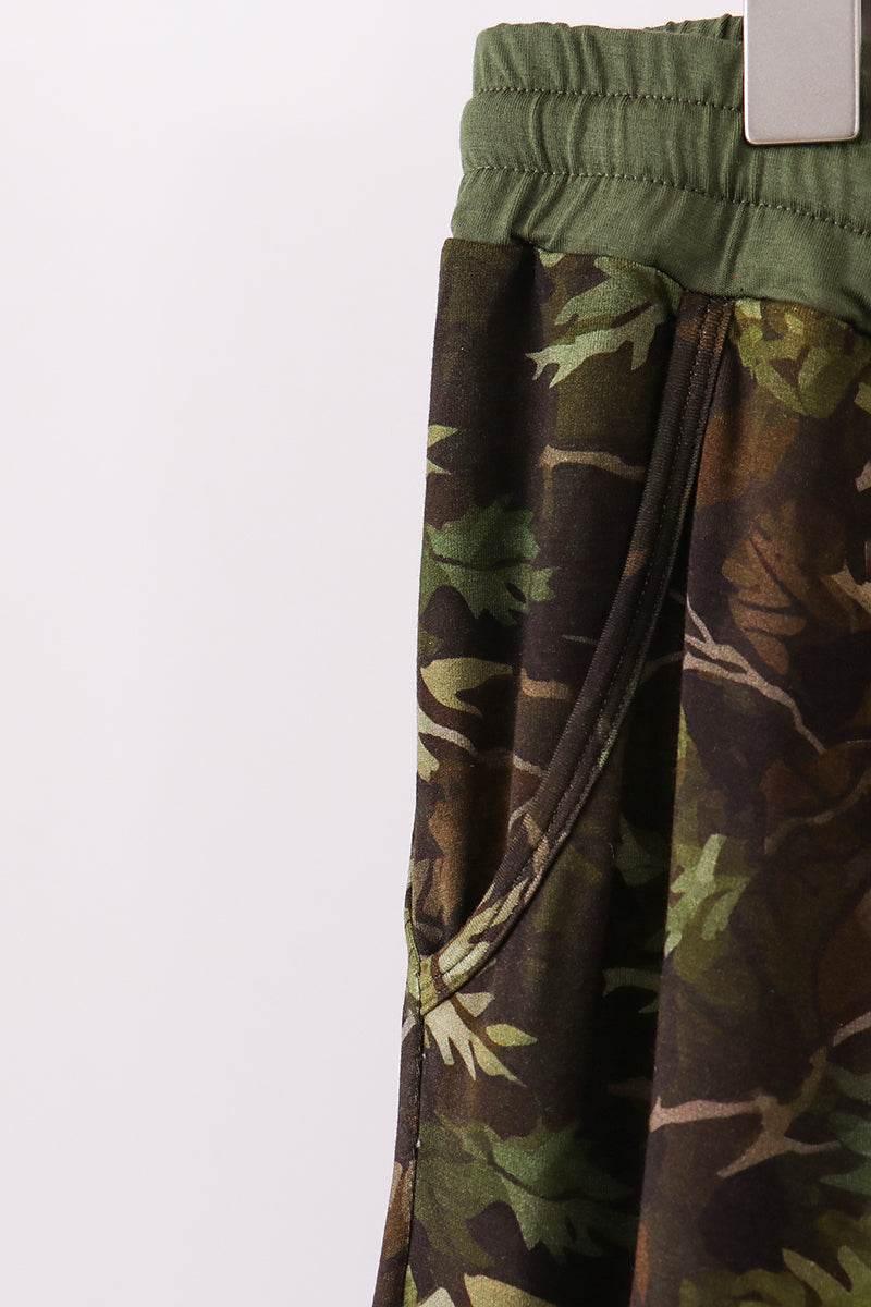 Forest Leaf Camo Bamboo Dad Pants - Essential Southern Charm