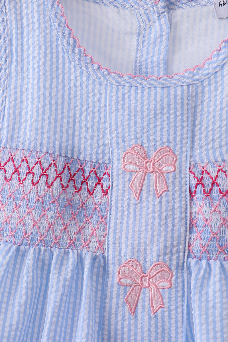 Seersucker bow smocked ruffle shorts set