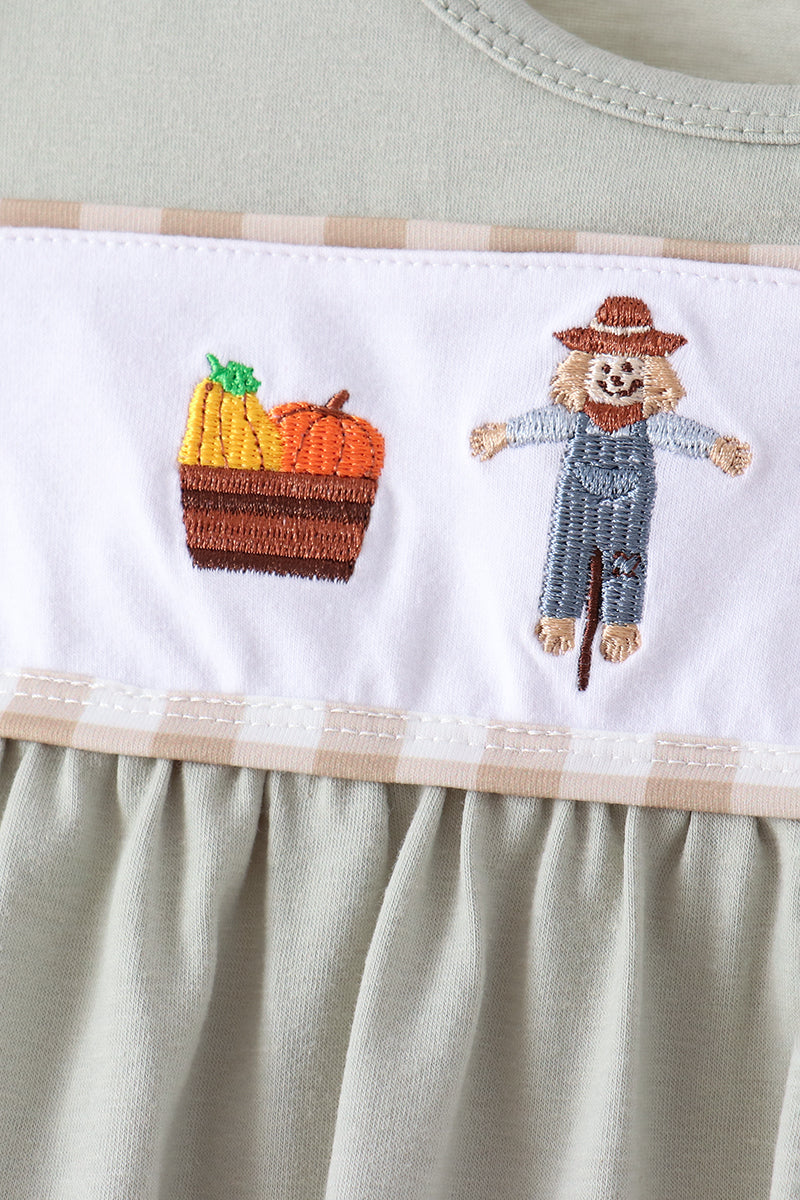 Scarecrow Embroidery Ruffle Pants Set