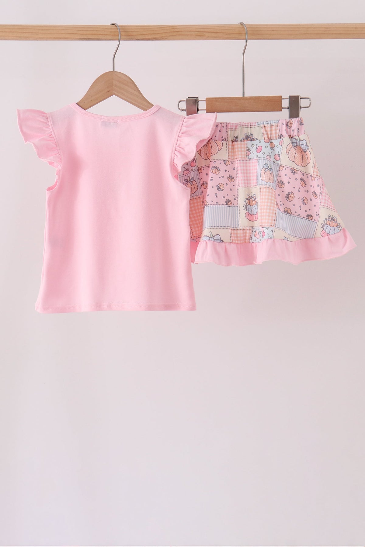 Pumpkin ruffle skorts set