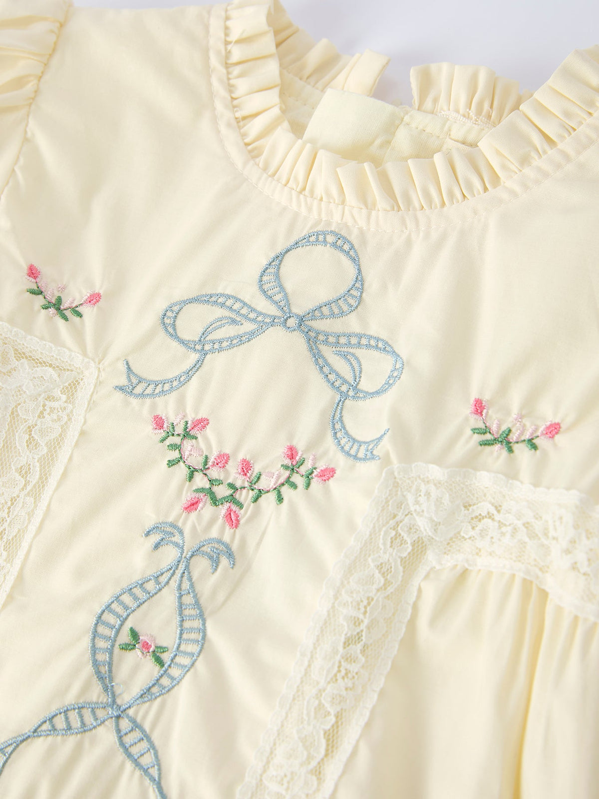 Embroidered Lace Girls' Short-sleeved Dress (2 colors available)