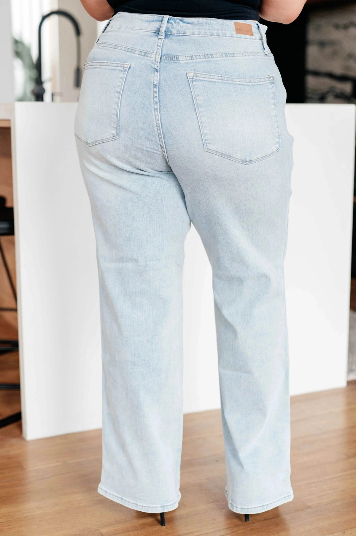 Brooke High Rise Control Top Vintage Wash Straight Jeans - Essential Southern Charm