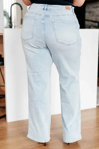 Brooke High Rise Control Top Vintage Wash Straight Jeans - Essential Southern Charm