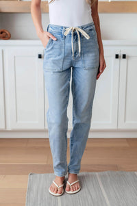 Cooper High Rise Vintage Denim Jogger - Essential Southern Charm