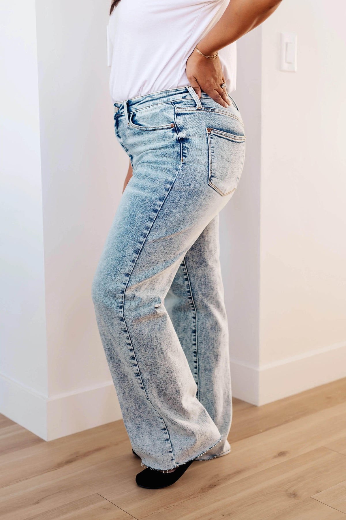 Dory High Waist Mineral Wash Raw Hem Wide Leg Jeans - Essential Southern Charm
