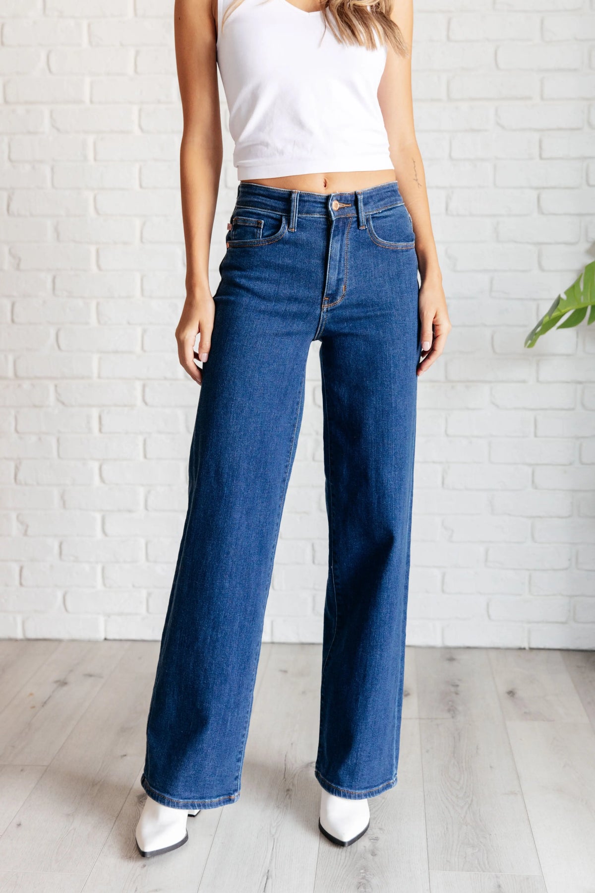 Hazel High Rise Vintage Wide Leg Jeans - Essential Southern Charm