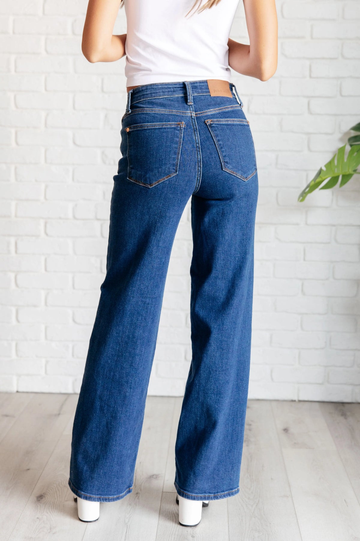 Hazel High Rise Vintage Wide Leg Jeans - Essential Southern Charm