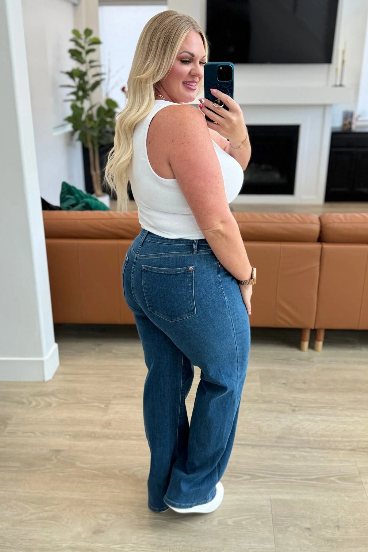 Hazel High Rise Vintage Wide Leg Jeans - Essential Southern Charm