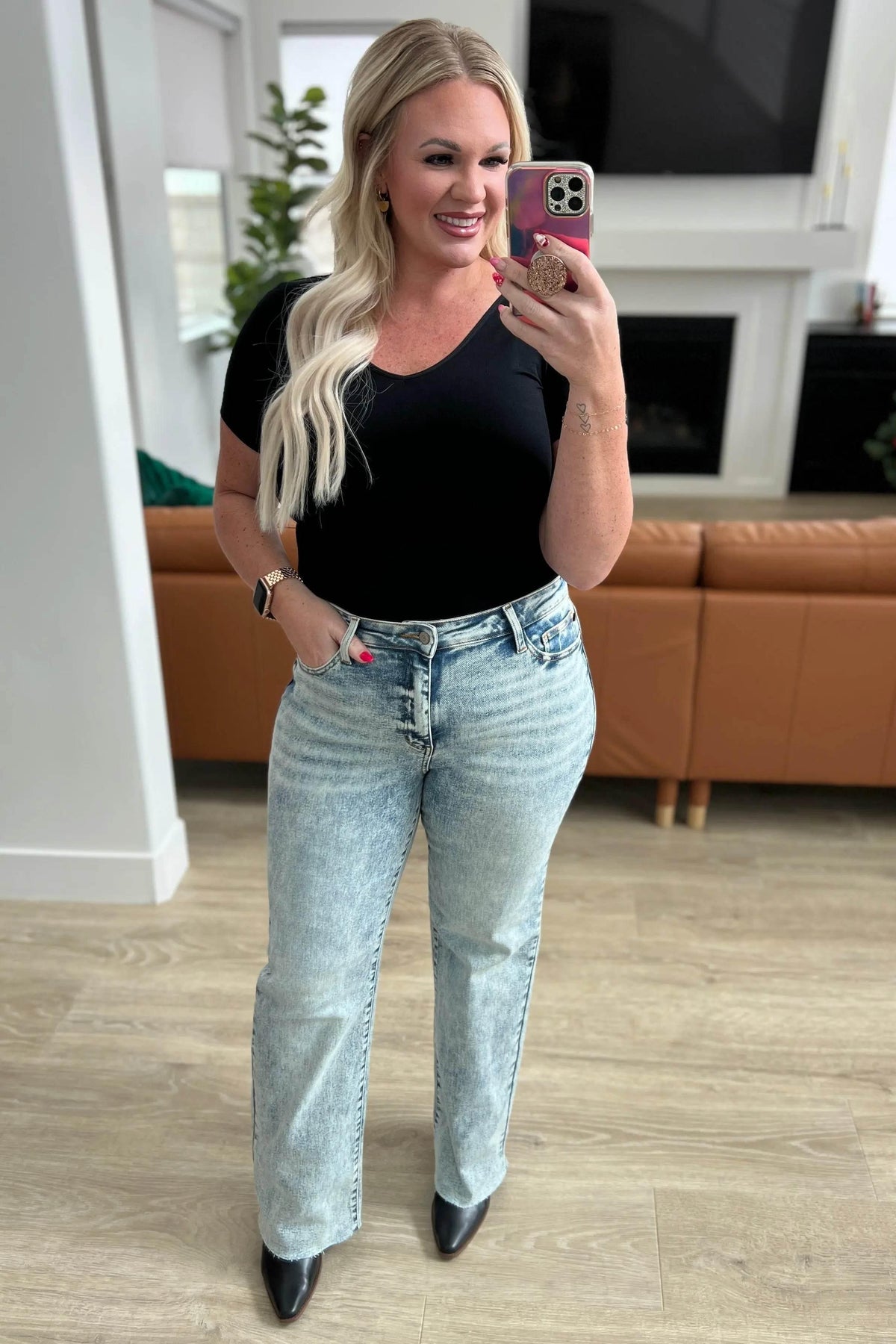 Dory High Waist Mineral Wash Raw Hem Wide Leg Jeans - Essential Southern Charm