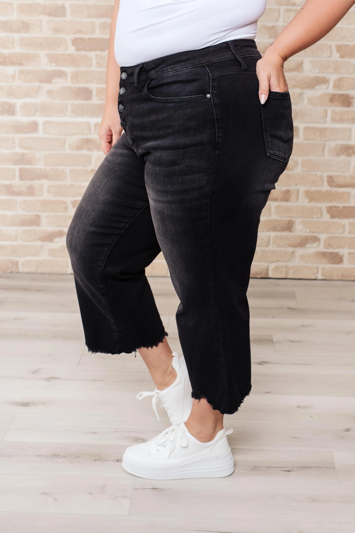 Ryan High Rise Button Fly Wide Leg Crop Jeans - Essential Southern Charm