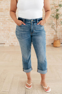Laura Mid Rise Cuffed Skinny Capri Jeans - Essential Southern Charm