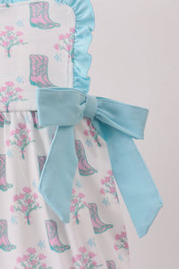 Boots Ruffle Bubble