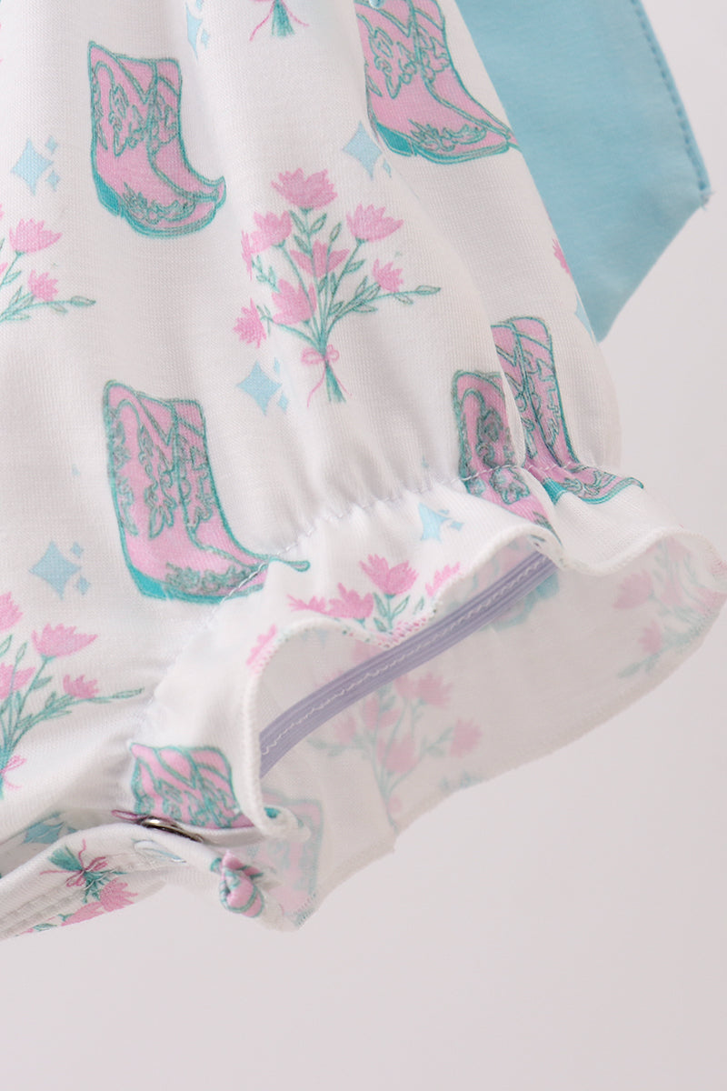 Boots Ruffle Bubble