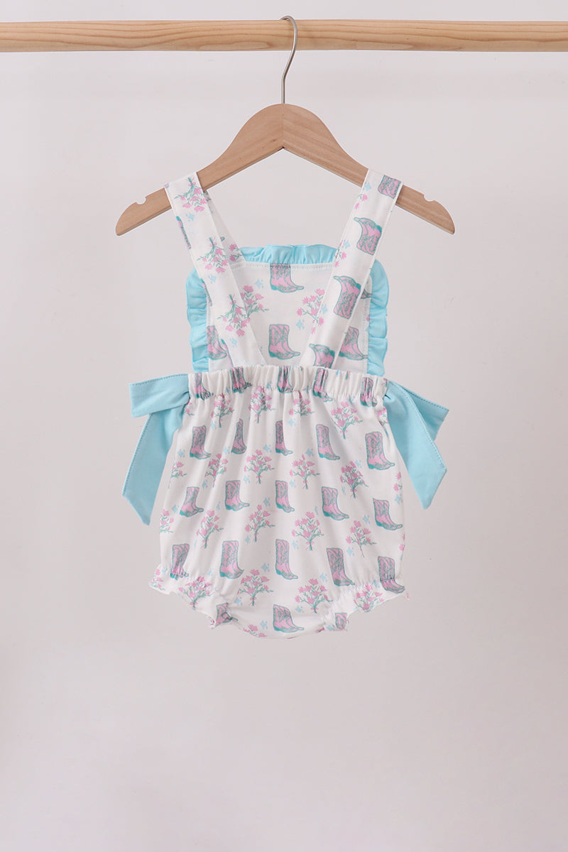 Boots Ruffle Bubble