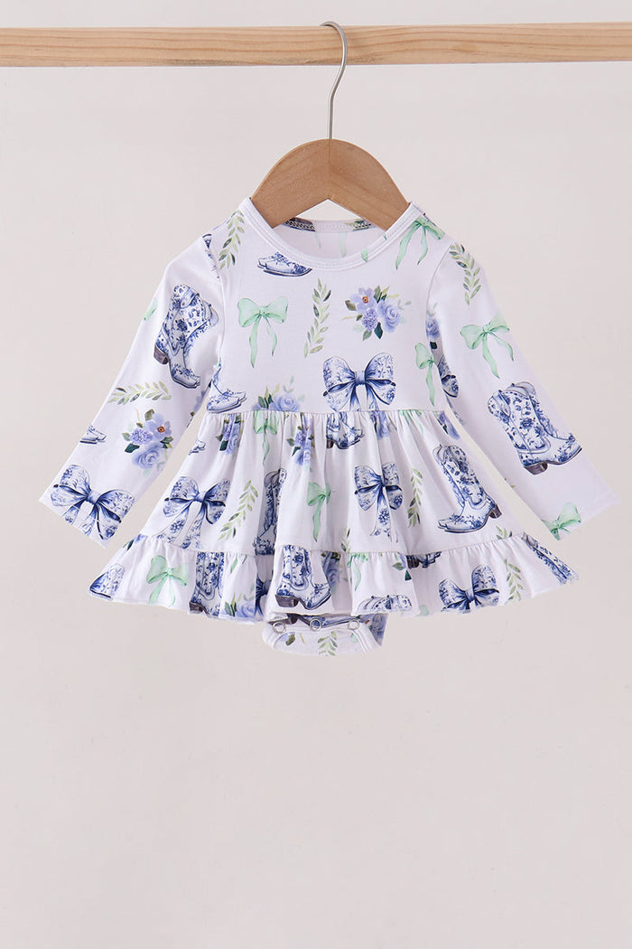 Bow Boots Bubble