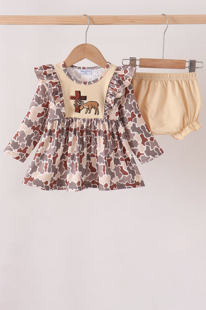 Camoufalge cross deer embroidery ruffle bloomer set