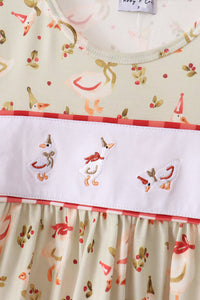 Goose embroidery ruffle gingham pants set