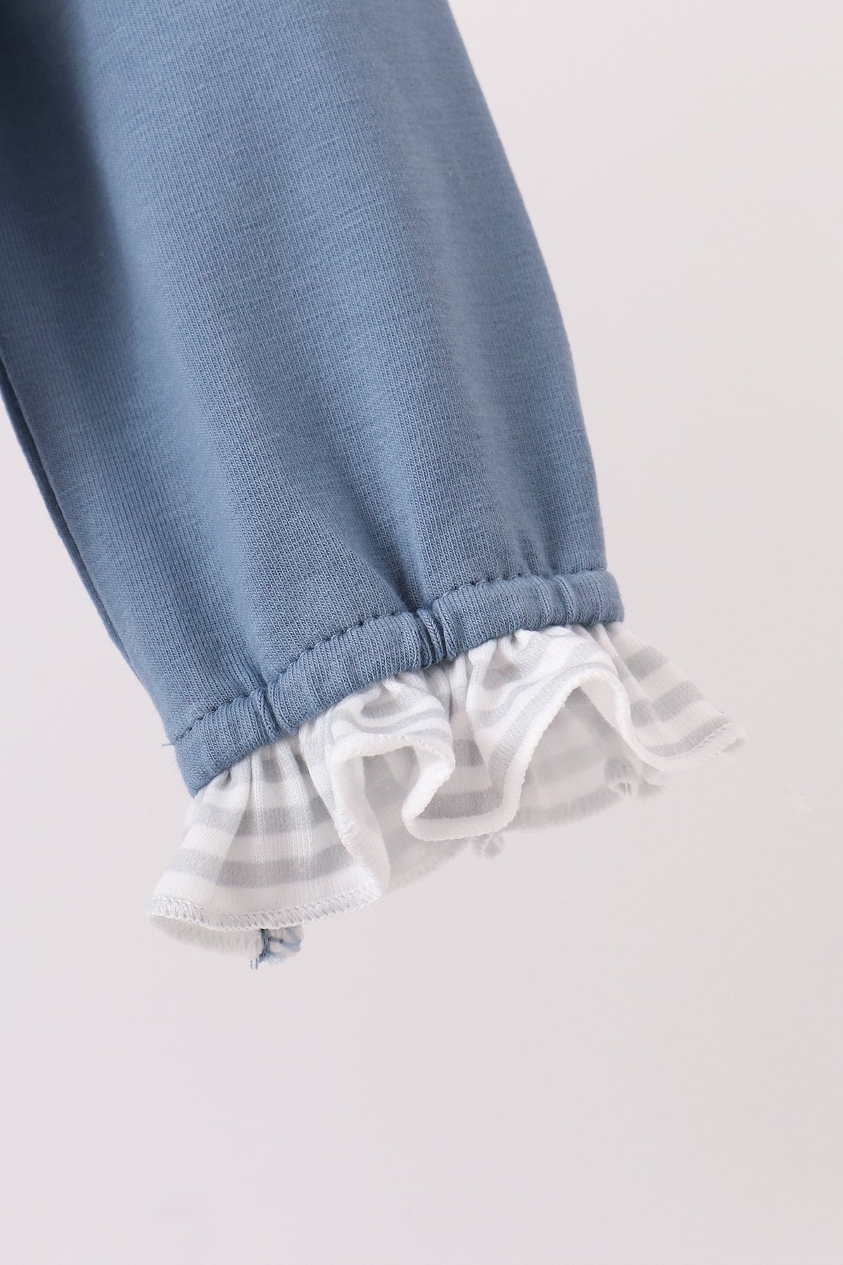 Turkey french knot ruffle bubble