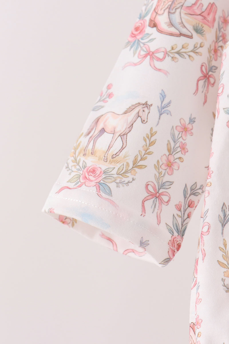 Horse ruffle bubble