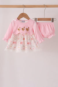 Chicken embroidery bloomer set