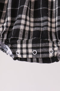 Black & white plaid bubble