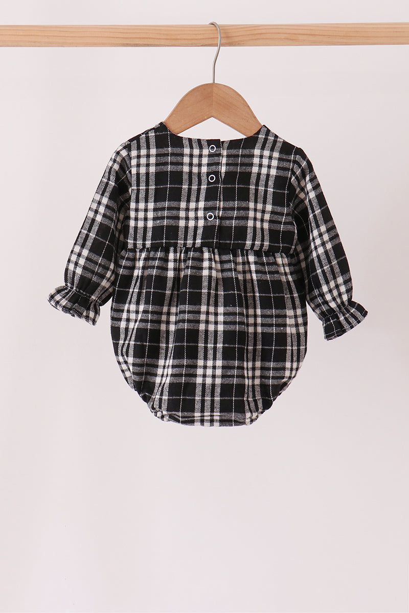 Black & white plaid bubble