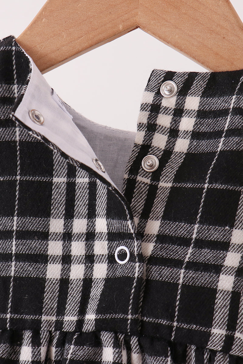 Black & white plaid bubble