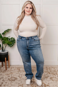 Quinn Mid Rise Cell Phone Pocket Dad Jeans - Essential Southern Charm