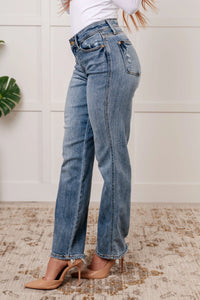 Quinn Mid Rise Cell Phone Pocket Dad Jeans - Essential Southern Charm