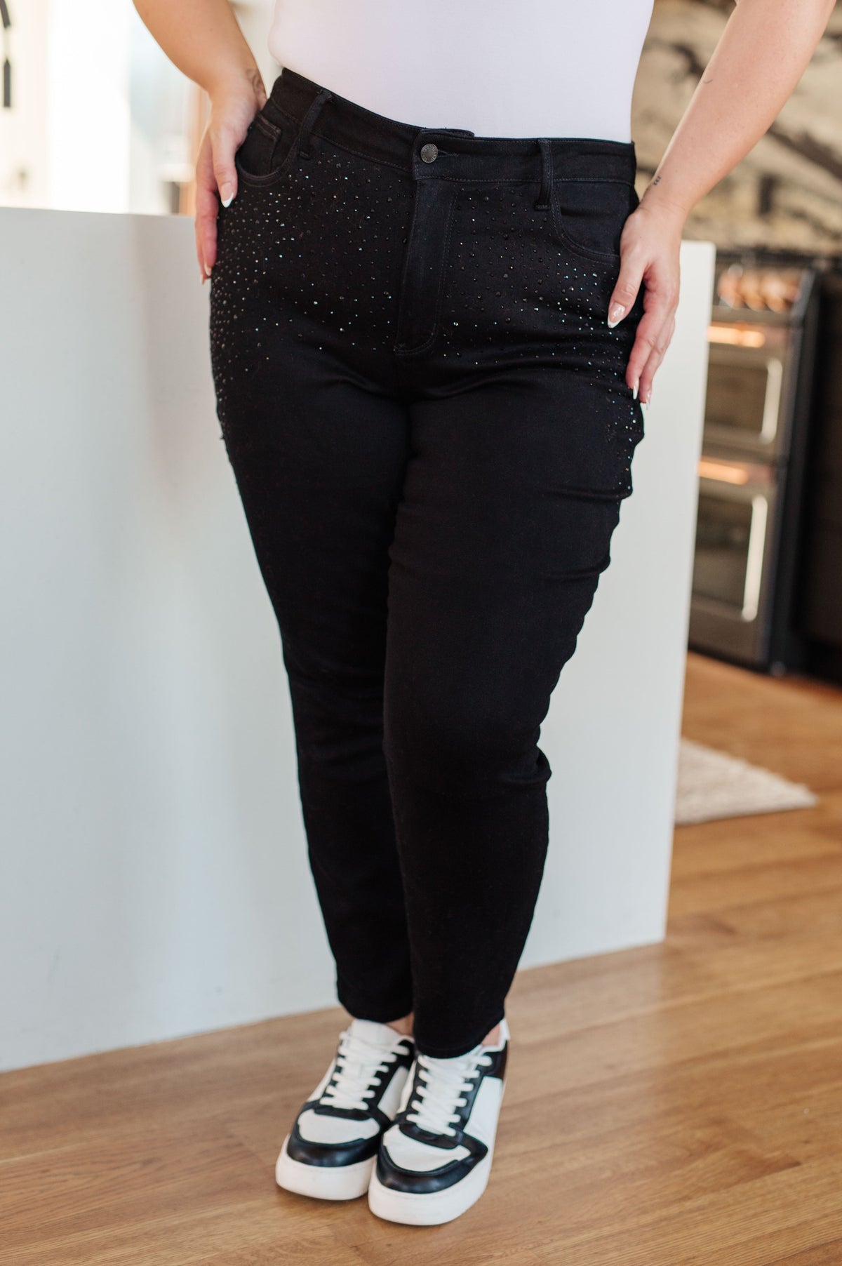 Reese Rhinestone Slim Fit Jeans in Black - Essential Southern Charm