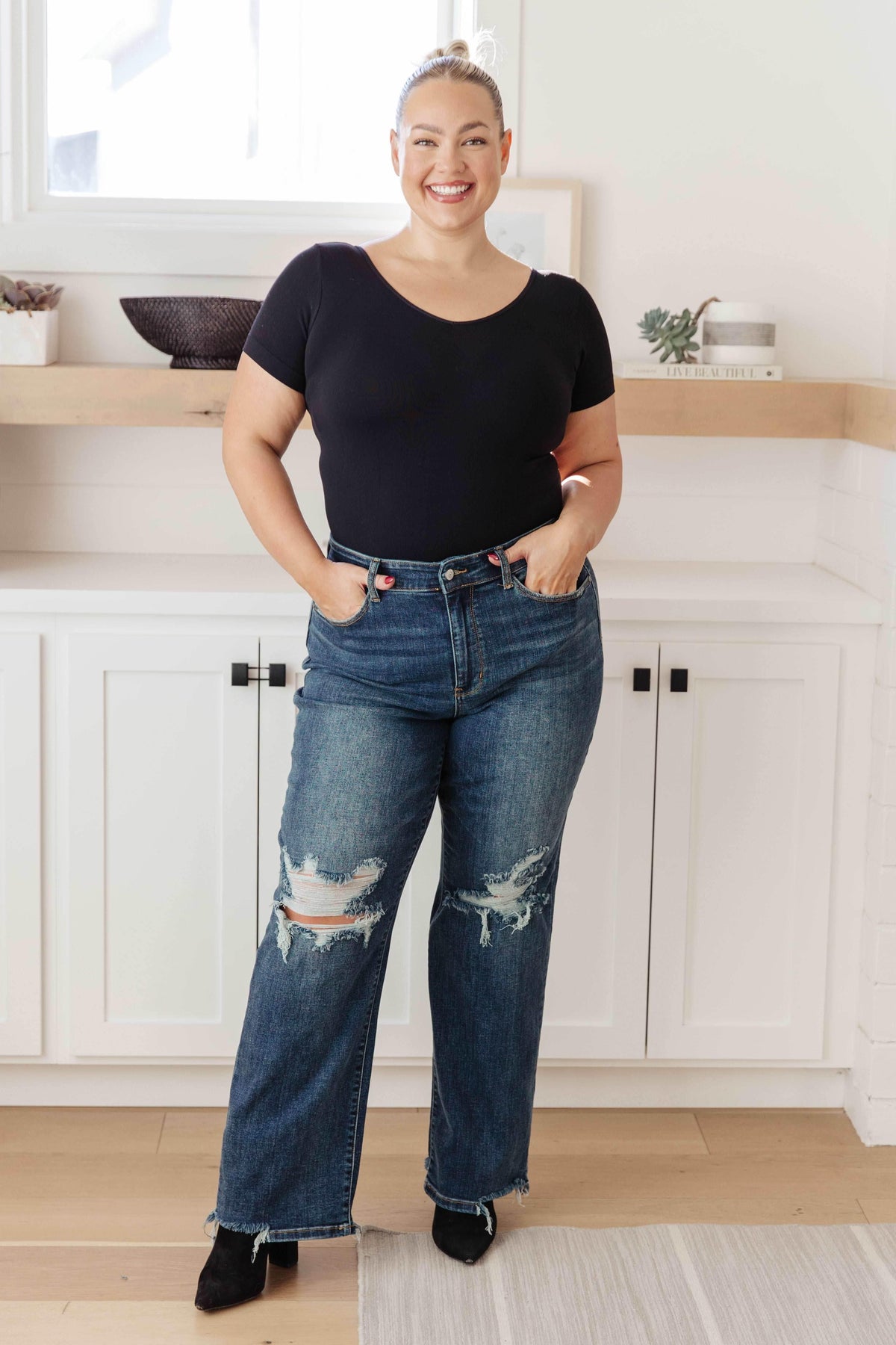 Rose High Rise 90's Straight Jeans in Dark Wash - Essential Southern Charm