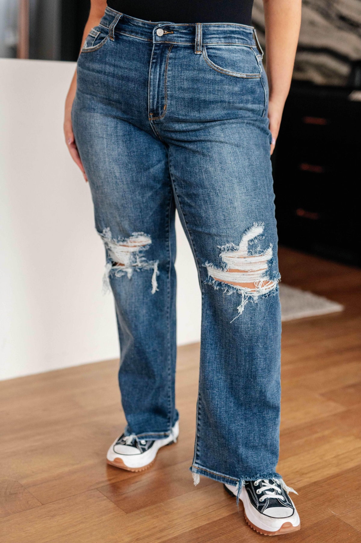 Rose High Rise 90's Straight Jeans in Dark Wash - Essential Southern Charm