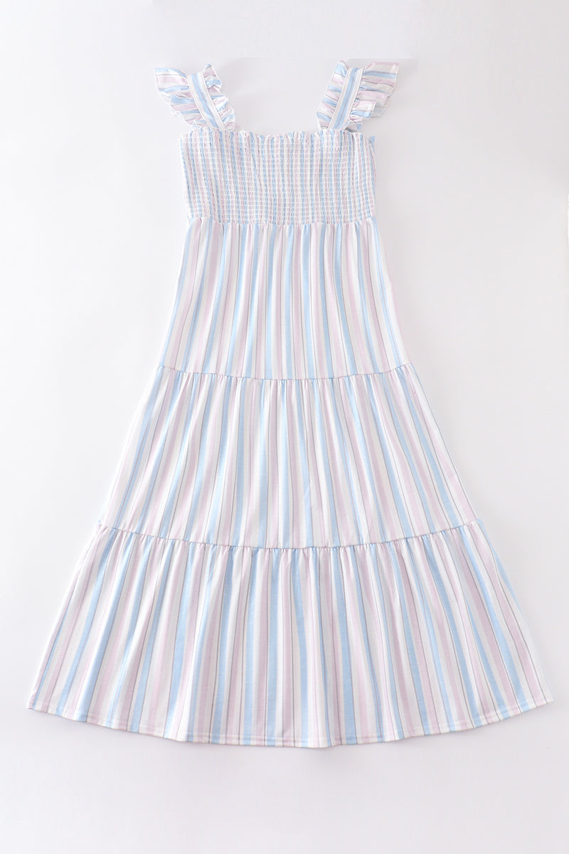 Crab French Knot Smocked Mom Dress - Essential Southern Charm