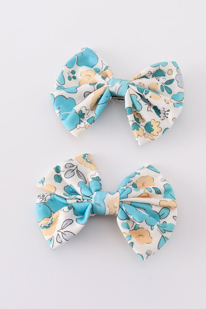 Meadow Piggie Hairbow - Essential Southern Charm