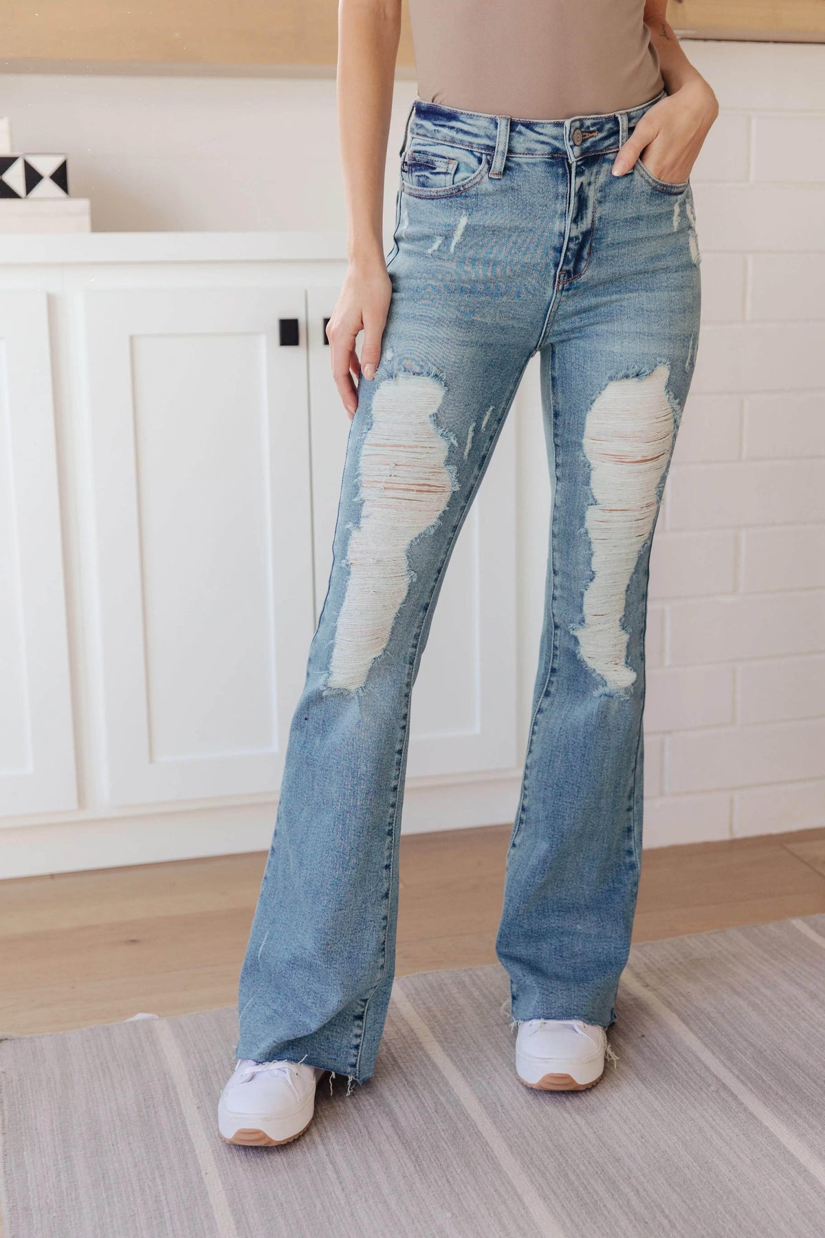 Kiana High Rise Heavy Destroy Flare - Essential Southern Charm